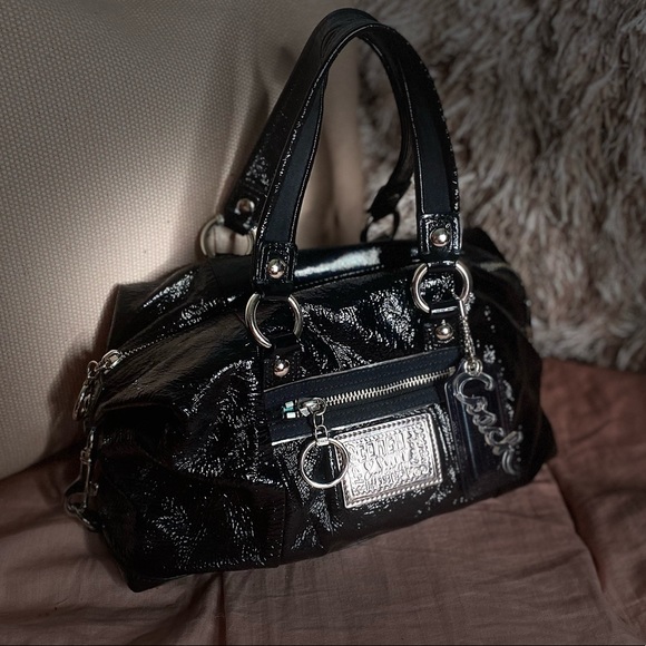 Coach Poppy Black Patent Leather Bag! - Picture 8 of 16
